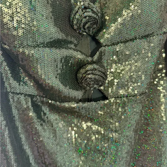 Emerald Green Sequin Bodycon Dress with Cut-Out - Picture 6 of 8